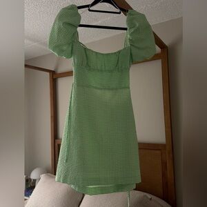 Green gingham Zara dress #ginghamdress